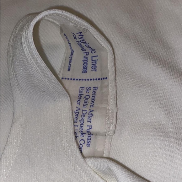 OFF WHITE SLEEVELESS RIBBED BODYSUIT - Picture 8 of 8